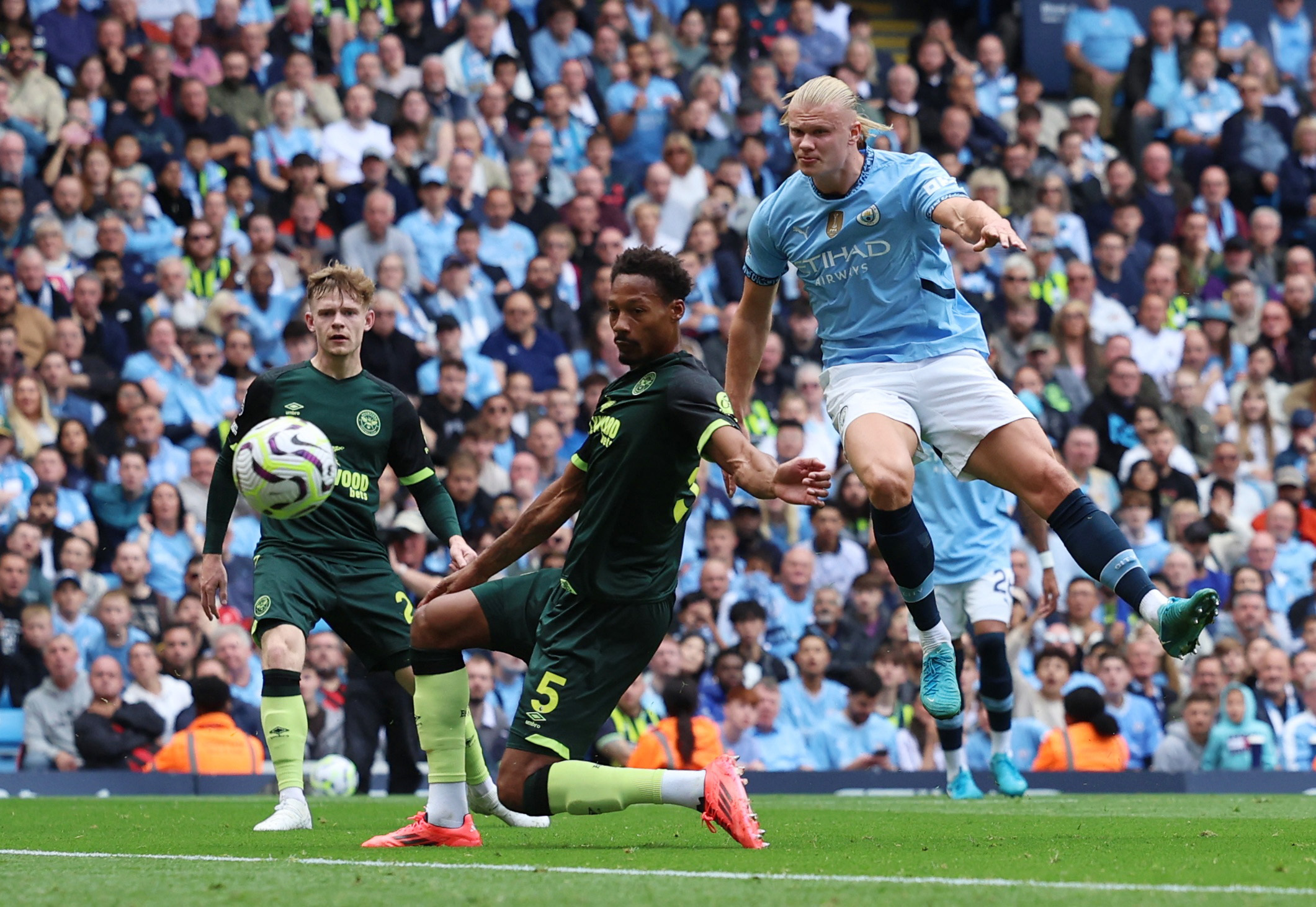 Man City 2-1 Brentford Không thể ngăn Erling Haaland ghi bàn! 1